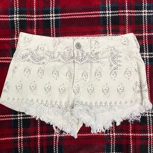 American Eagle Outfitters Cream Jean Shorts